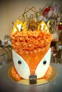 Gâteau d'anniversaire produits par l'atelier sucre de Nathalie au 22 rue Chevalier Paul à Toulon dans le Var en Provence